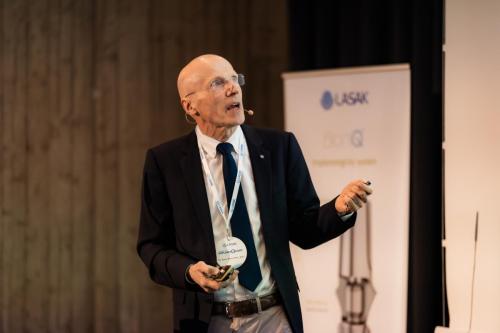 2026-04-24-LASAK-Implantologie-FOTO-232