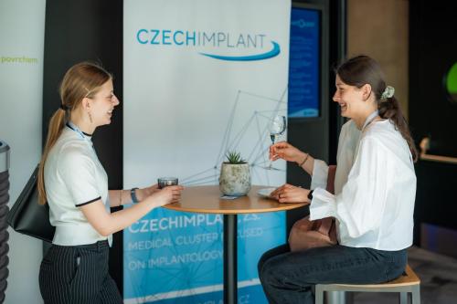 2026-04-24-LASAK-Implantologie-FOTO-72