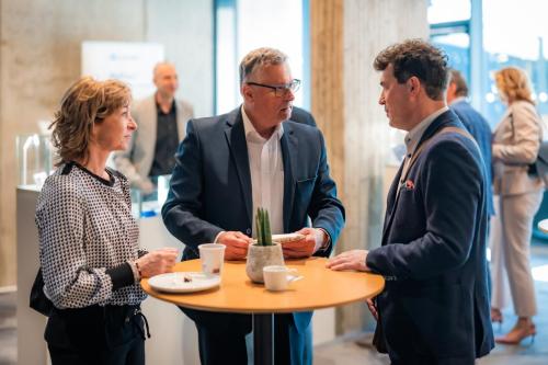2026-04-24-LASAK-Implantologie-FOTO-83